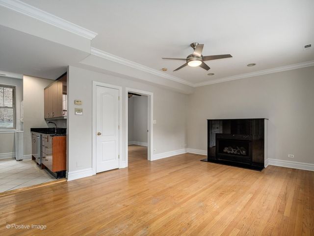 2129 N Kedzie Boulevard 1, Chicago, IL 60647
