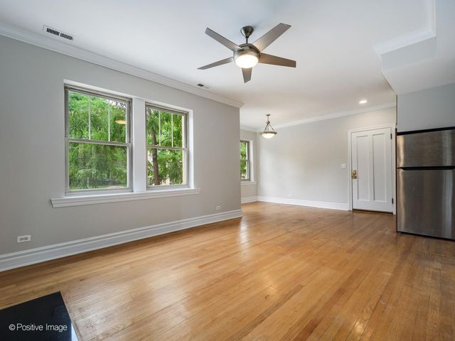 2129 N Kedzie Boulevard 1, Chicago, IL 60647