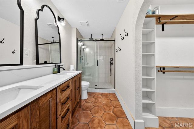 11660 Mark Twain Lane, Bridgeton, MO 63044