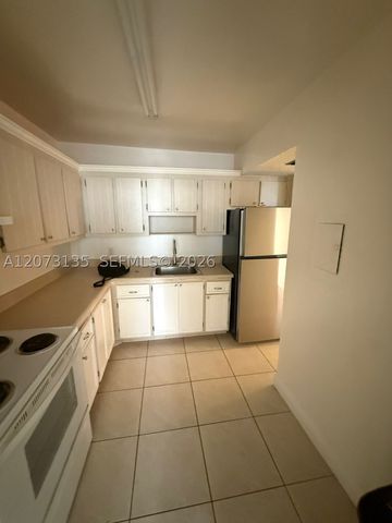 2025 NE 164th St 801, North Miami Beach, FL 33162