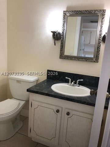 2025 NE 164th St 801, North Miami Beach, FL 33162