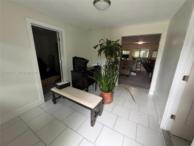 1823 SW 22nd St, Fort Lauderdale, FL 33315