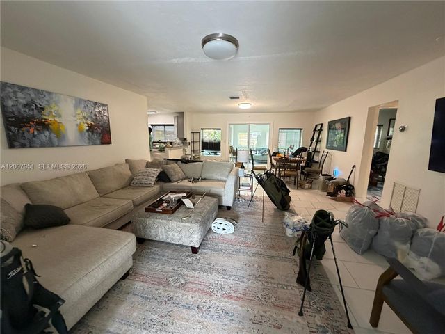 1823 SW 22nd St, Fort Lauderdale, FL 33315