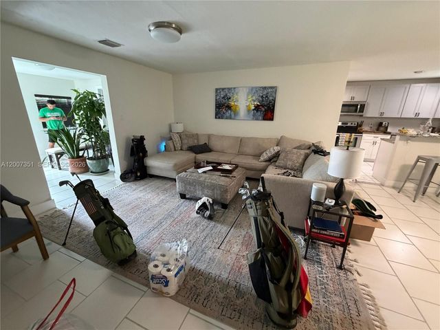 1823 SW 22nd St, Fort Lauderdale, FL 33315