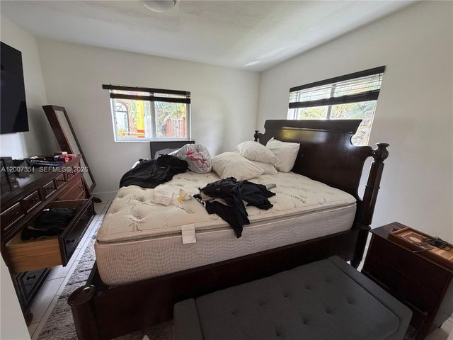 1823 SW 22nd St, Fort Lauderdale, FL 33315