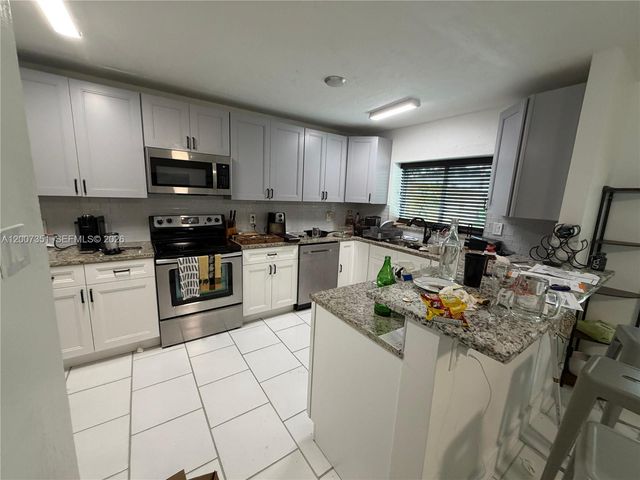 1823 SW 22nd St, Fort Lauderdale, FL 33315