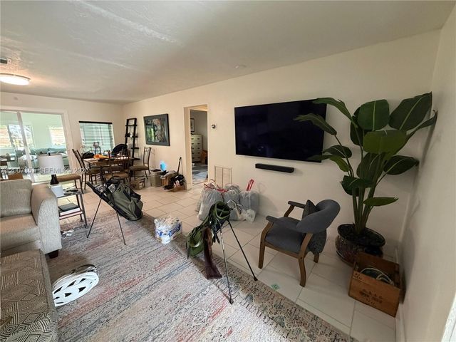 1823 SW 22nd St, Fort Lauderdale, FL 33315
