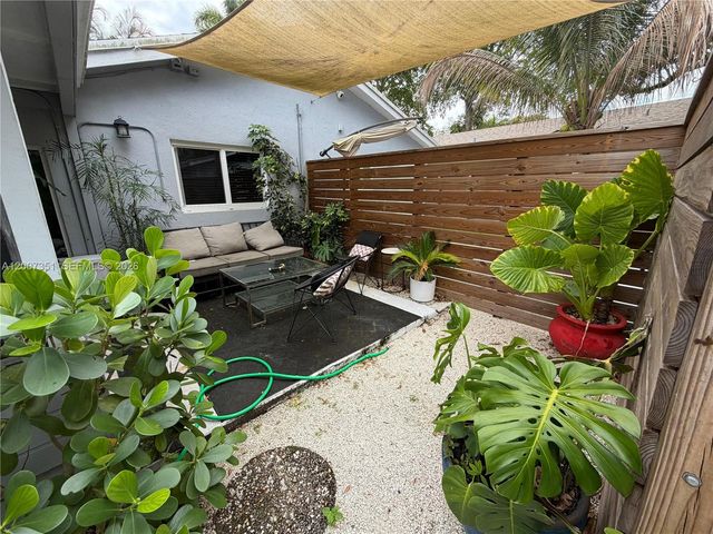 1823 SW 22nd St, Fort Lauderdale, FL 33315