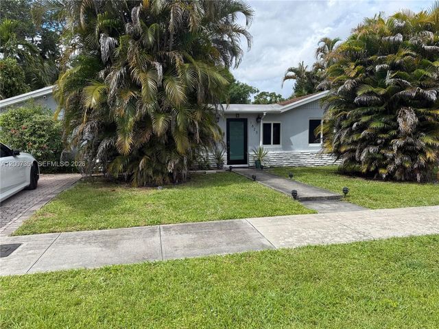 1823 SW 22nd St, Fort Lauderdale, FL 33315