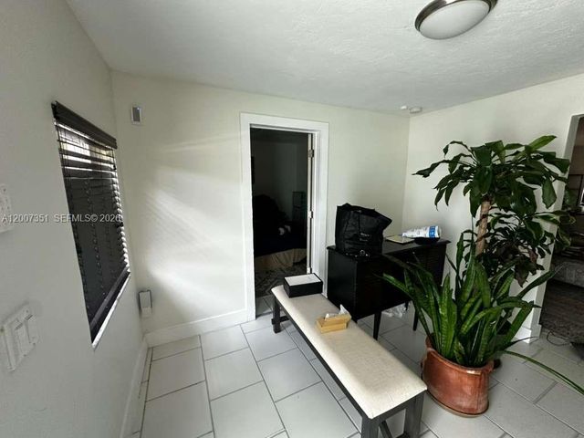 1823 SW 22nd St, Fort Lauderdale, FL 33315