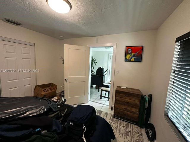 1823 SW 22nd St, Fort Lauderdale, FL 33315