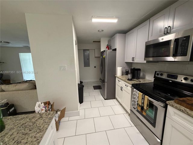1823 SW 22nd St, Fort Lauderdale, FL 33315