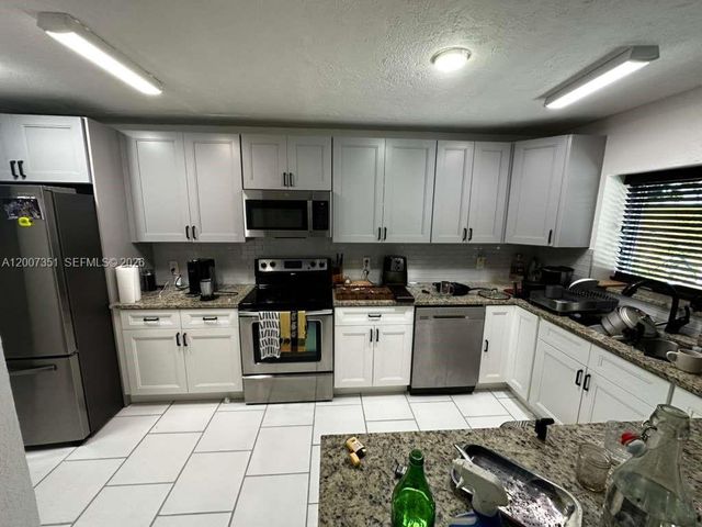 1823 SW 22nd St, Fort Lauderdale, FL 33315