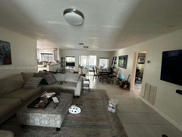 1823 SW 22nd St, Fort Lauderdale, FL 33315