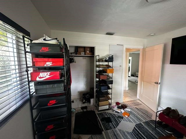 1823 SW 22nd St, Fort Lauderdale, FL 33315