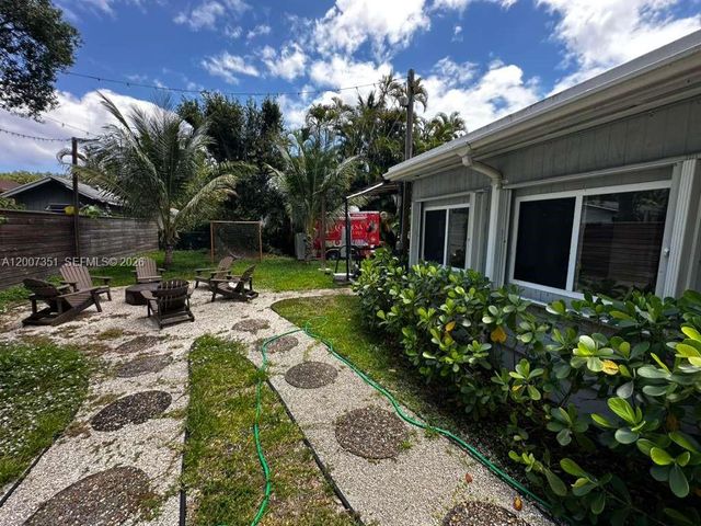 1823 SW 22nd St, Fort Lauderdale, FL 33315