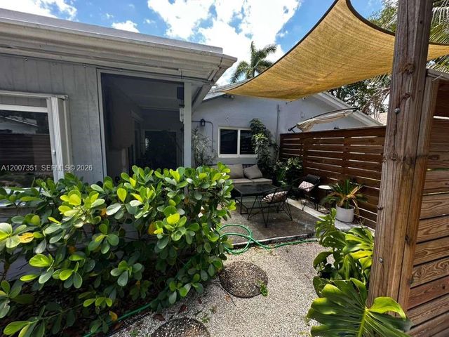 1823 SW 22nd St, Fort Lauderdale, FL 33315