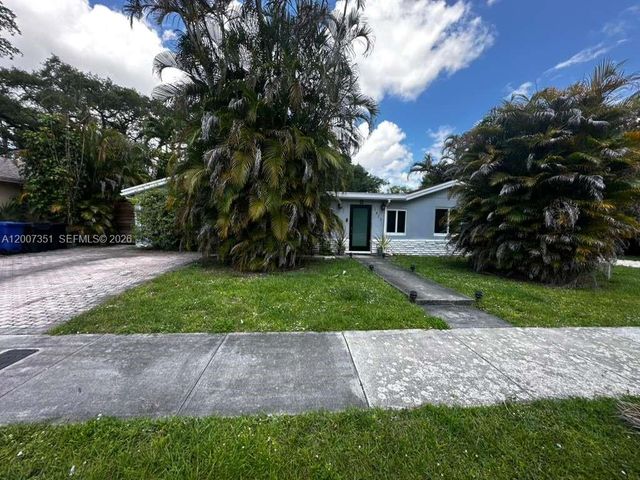 1823 SW 22nd St, Fort Lauderdale, FL 33315