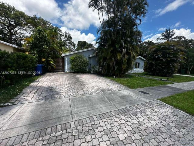 1823 SW 22nd St, Fort Lauderdale, FL 33315