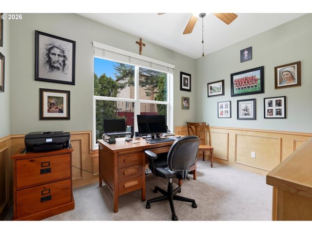 211 N WHITE OAK St, Newberg, OR 97132