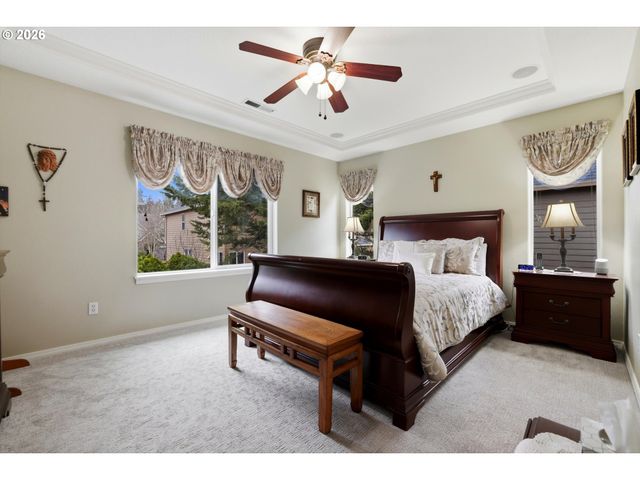 211 N WHITE OAK St, Newberg, OR 97132