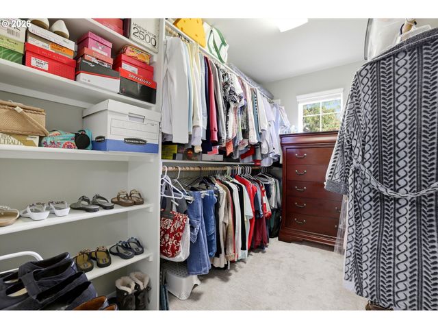 211 N WHITE OAK St, Newberg, OR 97132