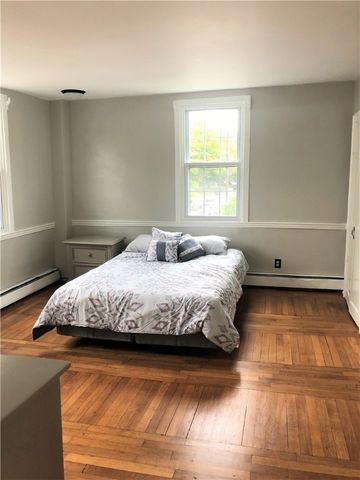 283 Spring Street 2, Newport, RI 02840