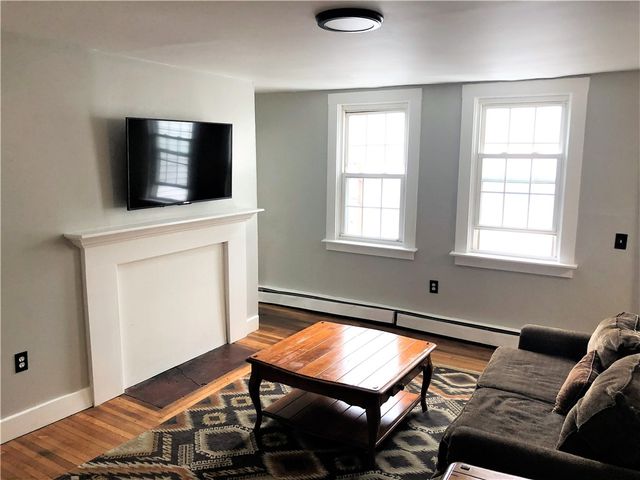 283 Spring Street 2, Newport, RI 02840