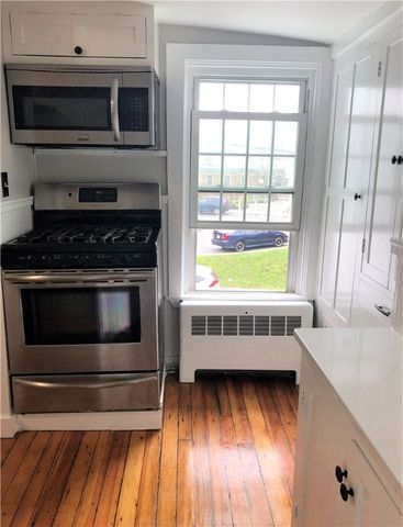 283 Spring Street 2, Newport, RI 02840