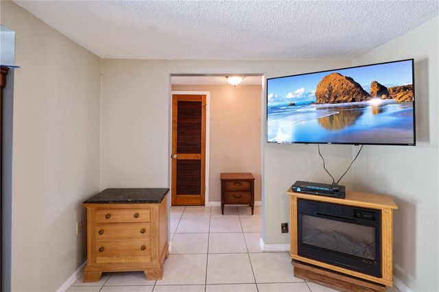 270 W MCCLENDON STREET, Lady Lake, FL 32159