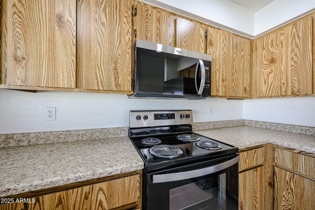 7208 W VOGEL Avenue, Peoria, AZ 85345