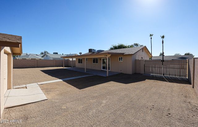 7208 W VOGEL Avenue, Peoria, AZ 85345