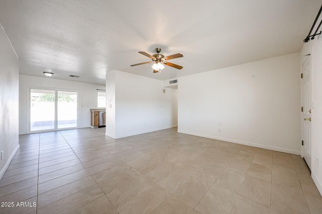 7208 W VOGEL Avenue, Peoria, AZ 85345