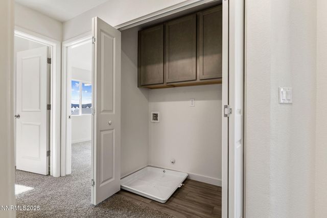 246 Green Lane, Dayton, NV 89403