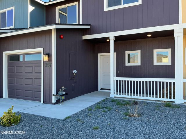 246 Green Lane, Dayton, NV 89403