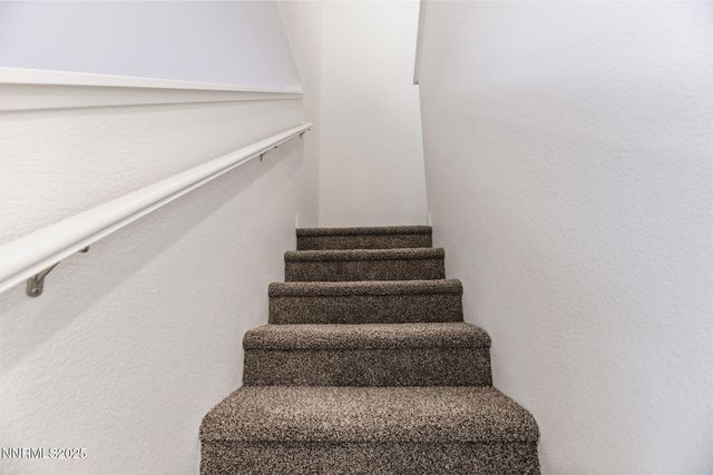 246 Green Lane, Dayton, NV 89403