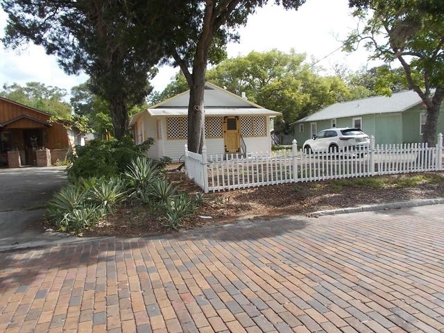 518 6TH AVENUE SW, Largo, FL 33770