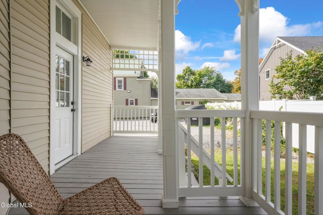 1 Oak Street, Saratoga Springs, NY 12866