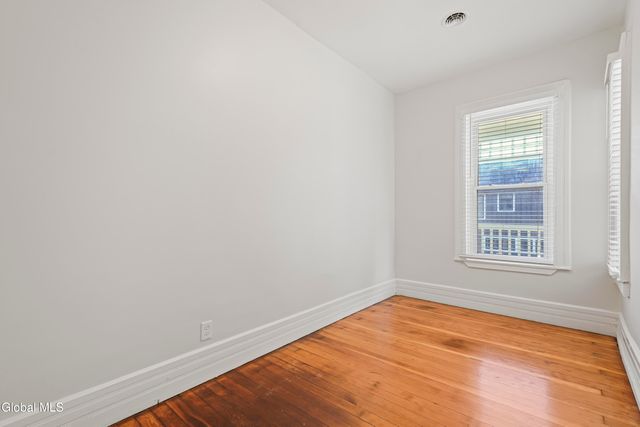1 Oak Street, Saratoga Springs, NY 12866