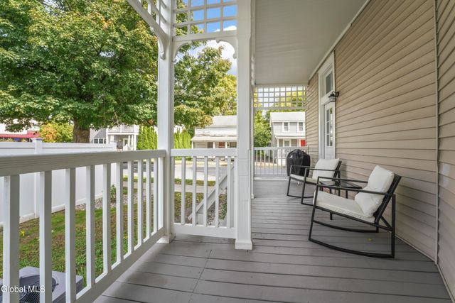 1 Oak Street, Saratoga Springs, NY 12866