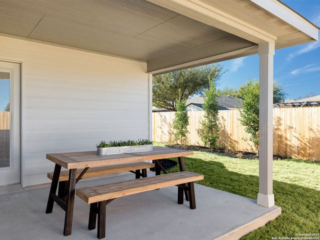 106 Barton, Cibolo, TX 78108