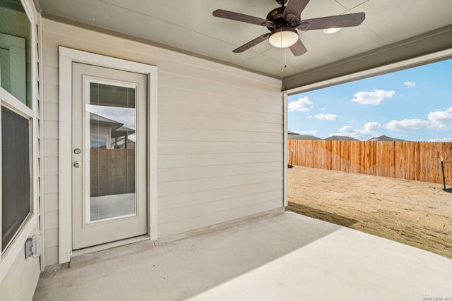 106 Barton Point, Cibolo, TX 78108