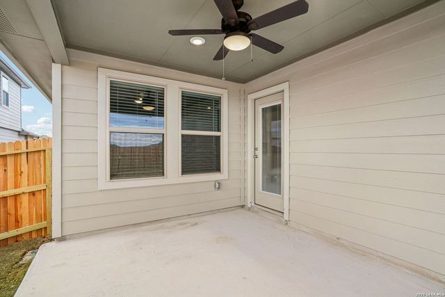 106 Barton Point, Cibolo, TX 78108