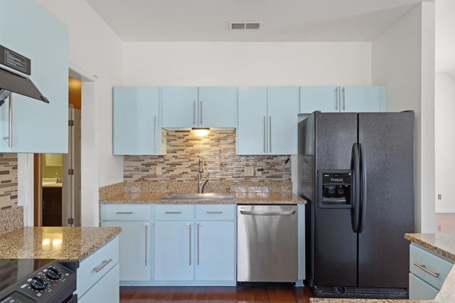 5524 FOUNTAIN BAY DR, Memphis, TN 38120