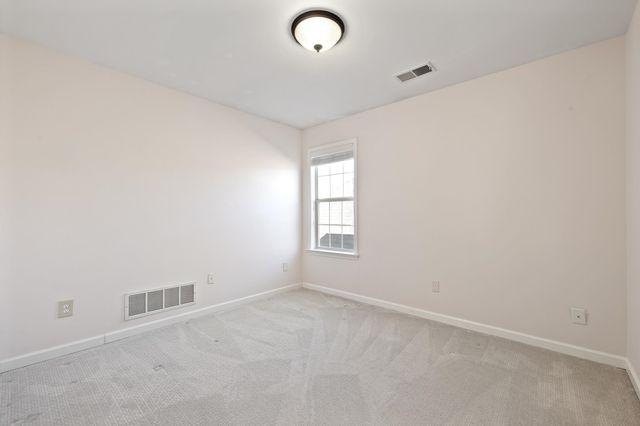 5524 FOUNTAIN BAY DR, Memphis, TN 38120