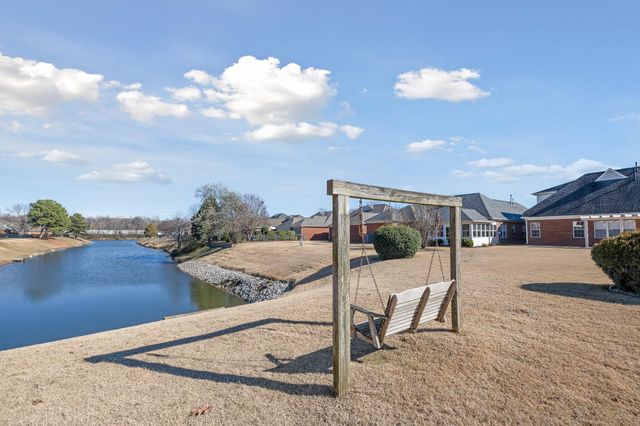 5524 FOUNTAIN BAY DR, Memphis, TN 38120