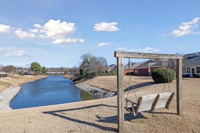 5524 FOUNTAIN BAY DR, Memphis, TN 38120