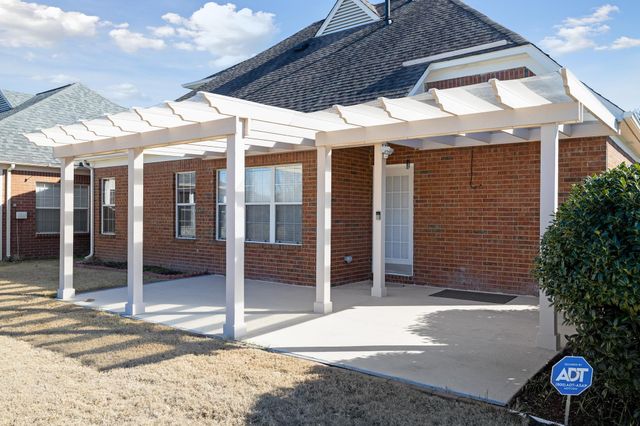 5524 FOUNTAIN BAY DR, Memphis, TN 38120