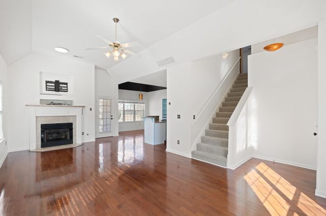 5524 FOUNTAIN BAY DR, Memphis, TN 38120