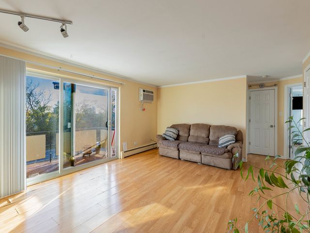 7434 W 111th Street 812, Worth, IL 60482